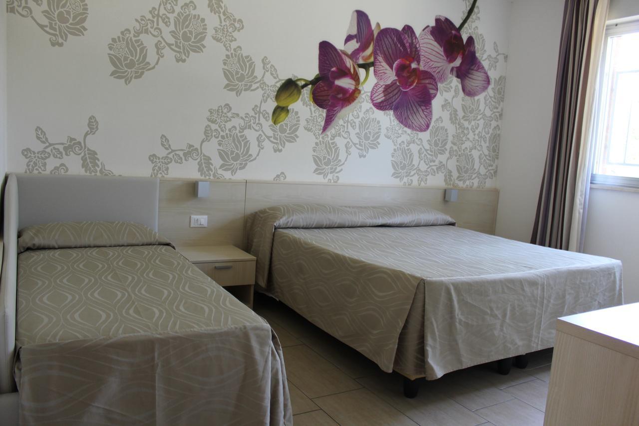 Hotel Alex Λινιάνο Σαμπιαντόρο Εξωτερικό φωτογραφία