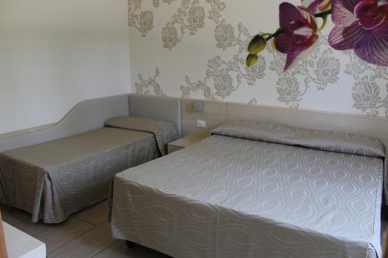 Hotel Alex Λινιάνο Σαμπιαντόρο Εξωτερικό φωτογραφία